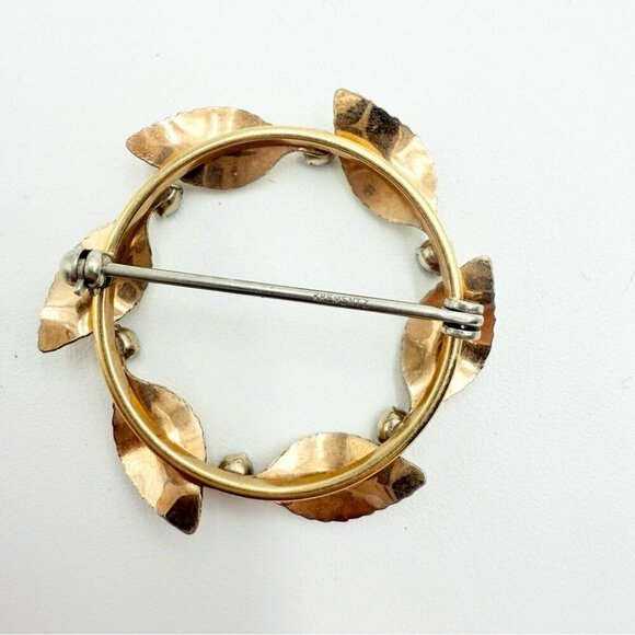 Vintage Krementz 14K Crystal Overlay Wreath Brooch - Picture 3 of 6